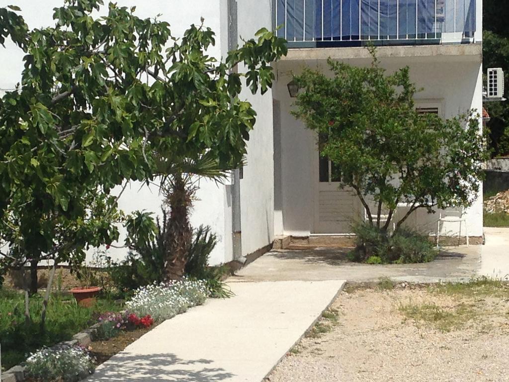 Studio Apartment Blue Window Biograd Na Moru Exterior photo